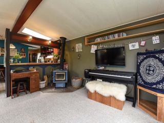 Photo 12: 2550 COPPERFIELD ROAD in COURTENAY: CV Courtenay City Manufactured Home for sale (Comox Valley)  : MLS®# 790511