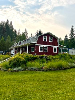 Photo 1: 7243 RAINBOW Crescent in Canim Lake: Canim/Mahood Lake House for sale (100 Mile House)  : MLS®# R2896641