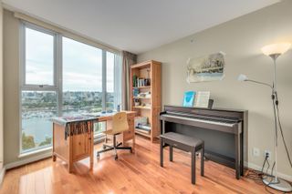 Photo 18: 2205 583 BEACH Crescent in Vancouver: Yaletown Condo for sale (Vancouver West)  : MLS®# R2726444