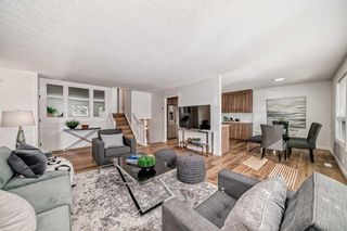 Photo 6: 1759 41 Street NE in Calgary: Rundle Detached for sale : MLS®# A2125831