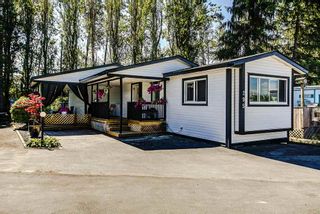 Photo 1: 295 201 CAYER Street in Coquitlam: Maillardville Manufactured Home for sale in "Wildwood Park" : MLS®# R2101810