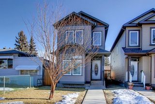 Photo 2: 2006 37 Street SE in Calgary: Forest Lawn Detached for sale : MLS®# A1176764