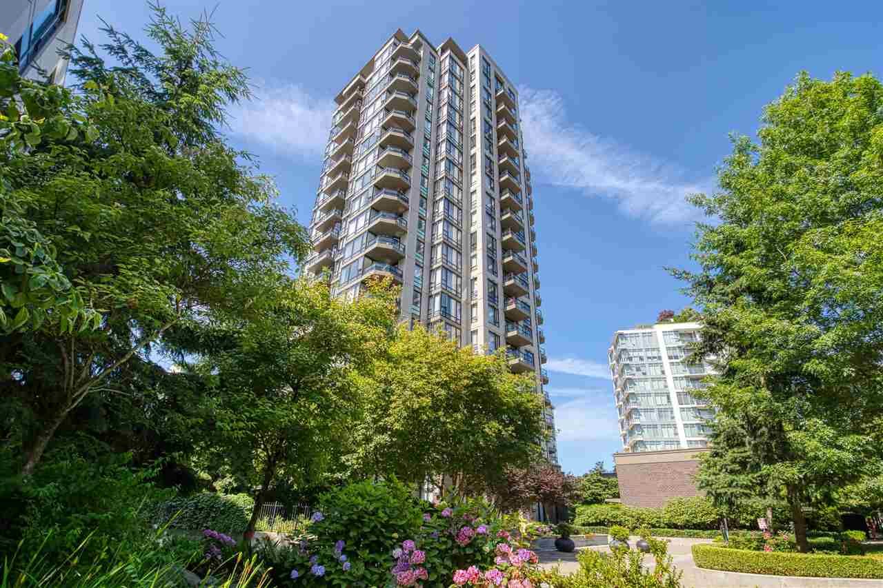 Main Photo: 506 151 W 2ND STREET in North Vancouver: Lower Lonsdale Condo for sale : MLS®# R2478112