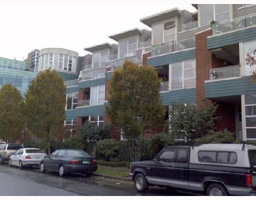 Main Photo: 218 638 W 7TH Avenue in Vancouver: Fairview VW Condo for sale in "OMEGA CITY HOMES" (Vancouver West)  : MLS®# V676823