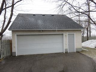 Photo 2: 163 Larche Avenue in Winnipeg: Single Family Detached for sale (Transcona)  : MLS®# 1605930