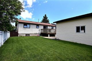 Photo 2: 5609 43 Street Close: Olds Detached for sale : MLS®# C4302971