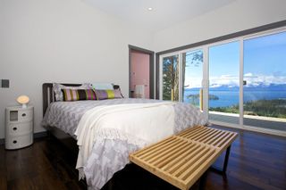 Photo 10: 13544 LEE Road in Sechelt: Pender Harbour Egmont House for sale (Sunshine Coast)  : MLS®# R2057056
