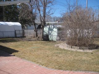 Photo 18: 584 Bronx Avenue in WINNIPEG: East Kildonan Residential for sale (North East Winnipeg)  : MLS®# 1508801