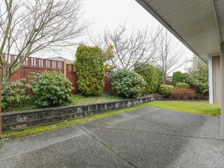 Photo 36: 106 2077 St Andrews Way in COURTENAY: CV Courtenay East Row/Townhouse for sale (Comox Valley)  : MLS®# 836791