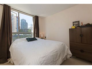 Photo 11: 408 1225 RICHARDS Street in Vancouver: Downtown VW Condo for sale in "Eden" (Vancouver West)  : MLS®# V1069559