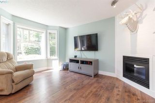Photo 11: 3 2921 Cook St in VICTORIA: Vi Mayfair Row/Townhouse for sale (Victoria)  : MLS®# 823838