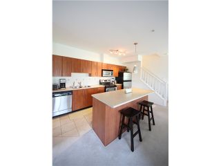 Photo 6: 54 730 FARROW Street in Coquitlam: Coquitlam West Townhouse for sale in "FARROW RIDGE" : MLS®# V1006039