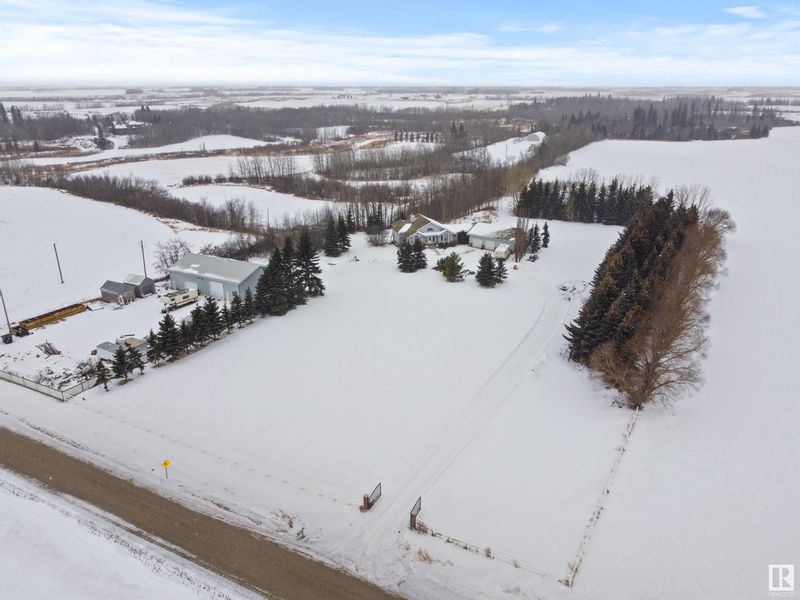 FEATURED LISTING: 54302 RGE RD 263 Rural Sturgeon County