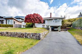 Photo 2: 4406 CANTERBURY Crescent in North Vancouver: Forest Hills NV House for sale : MLS®# R2881062