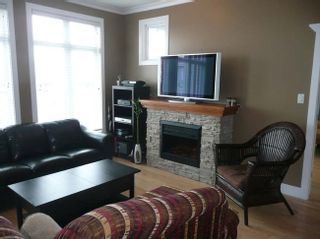Photo 2: 310 4280 Moncton Street in Richmond: Home for sale