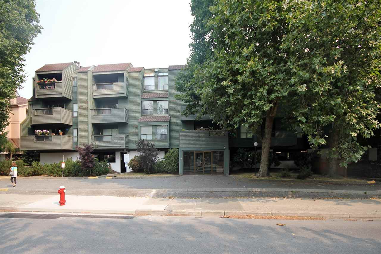 Main Photo: 306 8591 WESTMINSTER Highway in Richmond: Brighouse Condo for sale in "LANSDOWNE GROVE" : MLS®# R2195672
