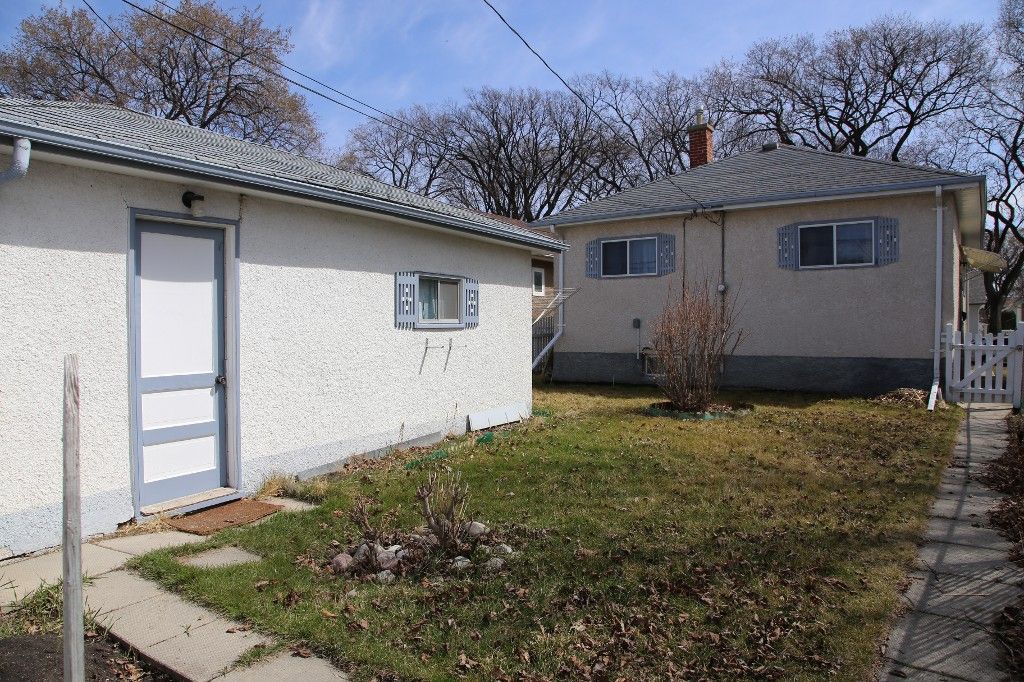 Photo 37: Photos: 1092 Downing Street in WINNIPEG: West End/Sargent Park Single Family Detached for sale (West Winnipeg)  : MLS®# 151067