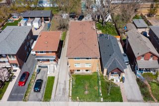 Photo 3: 32 Vanevery Street in Toronto: Mimico House (2-Storey) for sale (Toronto W06)  : MLS®# W8272666