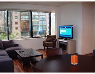 Photo 3: 509 1333 W GEORGIA Street in Vancouver: Coal Harbour Condo for sale in "QUBE" (Vancouver West)  : MLS®# V654810
