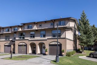 Photo 2: 45 1011 Canterbury Drive SW in Calgary: Canyon Meadows Row/Townhouse for sale : MLS®# A1217116