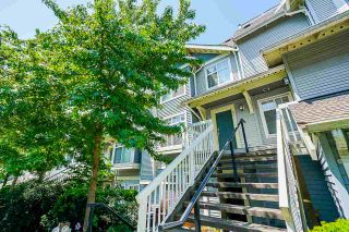 Photo 1: 35 7488 SOUTHWYNDE Avenue in Burnaby: South Slope Townhouse for sale in "LEDGESTONE I" (Burnaby South)  : MLS®# R2374262