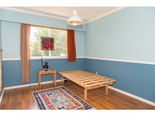 Photo 11: 2617 WALPOLE Crescent in North Vancouver: Blueridge NV House for sale : MLS®# V1015965