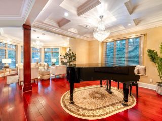 Photo 5: 1331 W 59TH Avenue in Vancouver: South Granville House for sale (Vancouver West)  : MLS®# R2869135