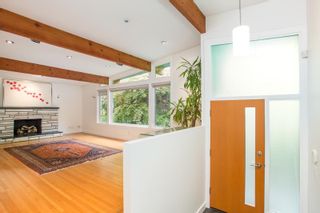 Photo 3: 2425 W 13TH Avenue in Vancouver: Kitsilano House for sale (Vancouver West)  : MLS®# R2584284