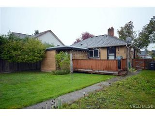Photo 17: 1532 Edgeware Rd in VICTORIA: Vi Oaklands House for sale (Victoria)  : MLS®# 728605