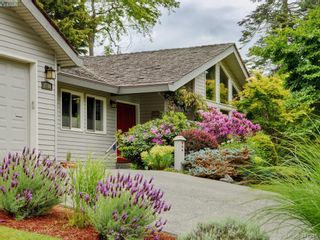 Photo 1: 2780 Arbutus Rd in VICTORIA: SE Ten Mile Point House for sale (Saanich East)  : MLS®# 815175