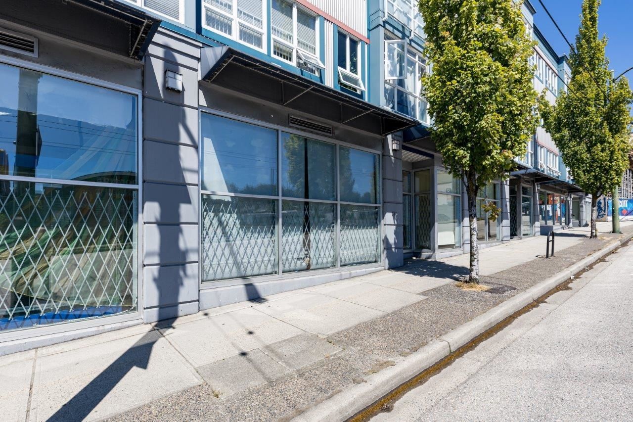 Main Photo: PH6 3423 E HASTINGS Street in Vancouver: Hastings Sunrise Condo for sale in "Zoey" (Vancouver East)  : MLS®# R2711968