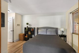 Photo 10: LA JOLLA Condo for sale : 1 bedrooms : 8440 Via Mallorca #125