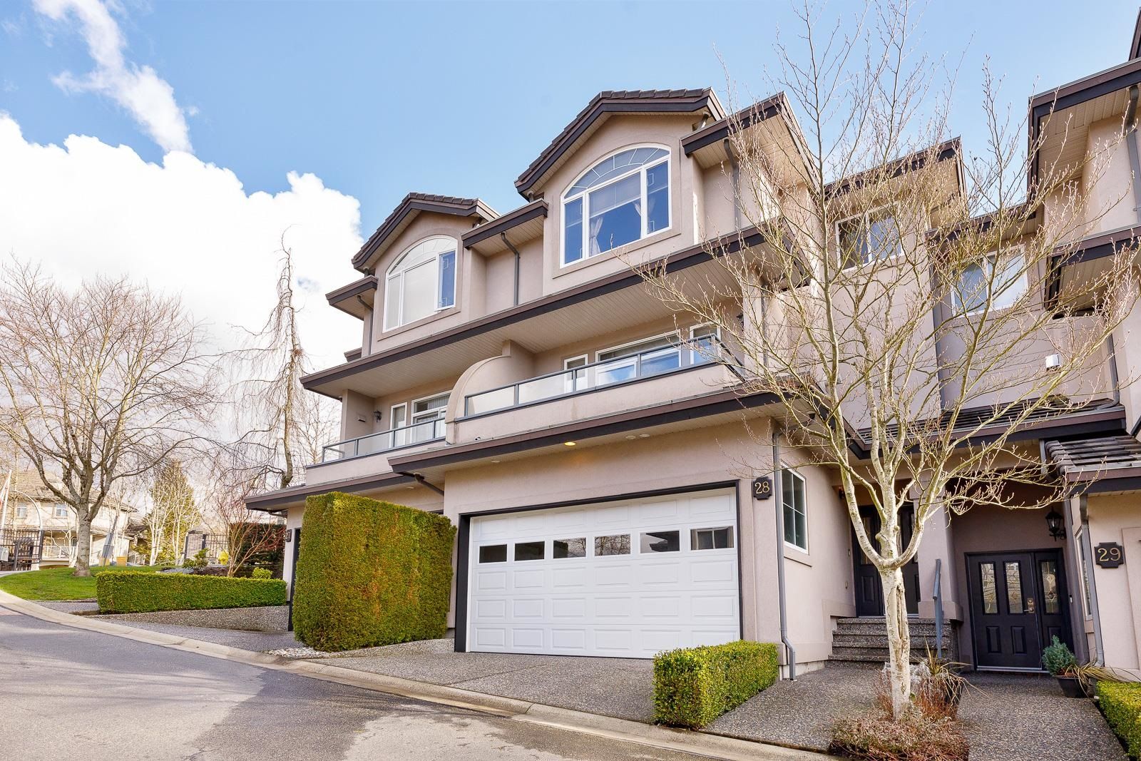 Main Photo: 28 678 CITADEL Drive in Port Coquitlam: Citadel PQ Townhouse for sale in "CITADEL POINT" : MLS®# R2647236