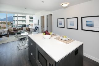 Photo 6: 910 111 E 1ST Avenue in Vancouver: Mount Pleasant VE Condo for sale in "Block 100" (Vancouver East)  : MLS®# R2125894