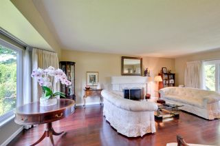 Photo 3: 6396 CHARING COURT in Burnaby: Buckingham Heights House for sale (Burnaby South)  : MLS®# R2183844