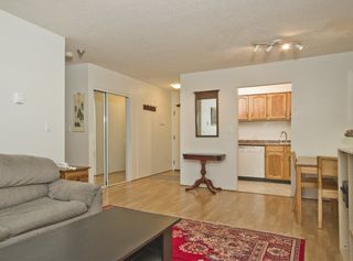Photo 5: 403 1864 FRANCES Street in Vancouver: Hastings Condo for sale in "Landview Place" (Vancouver East)  : MLS®# R2050009