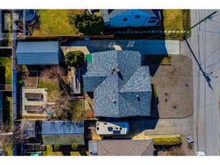 Photo 3: 4309 22 Street Harwood: Okanagan Shuswap Real Estate Listing: MLS®# 10308397