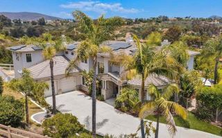 Main Photo: House for sale : 5 bedrooms : 970 DOVE RUN RD in Encinitas