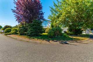 Photo 25: 45352 LENORA Crescent in Chilliwack: Chilliwack W Young-Well House for sale : MLS®# R2615395