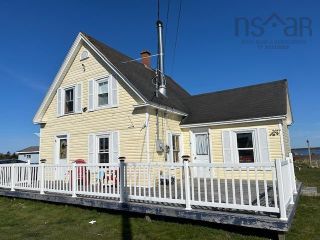 Photo 1: 2108 Highway 330 in Newellton: 407-Shelburne County Residential for sale (South Shore)  : MLS®# 202409542