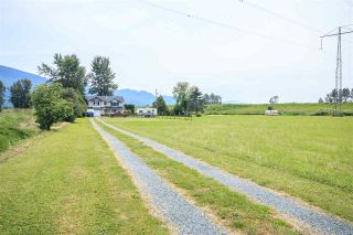 Photo 2: 41570 KEITH WILSON Road in Chilliwack: Greendale Chilliwack House for sale (Sardis)  : MLS®# R2093144