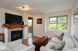 Photo 4: 305 675 PARK Crescent in New Westminster: GlenBrooke North Condo for sale in "WINCHESTER" : MLS®# R2274129