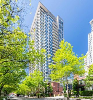 Photo 1: 1906 977 MAINLAND Street in Vancouver: Yaletown Condo for sale in "Yaletown Park 3" (Vancouver West)  : MLS®# R2713820