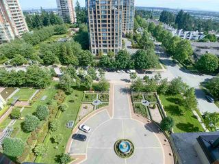 Photo 4: 1402 6823 STATION HILL Drive in Burnaby: South Slope Condo for sale (Burnaby South)  : MLS®# R2461453