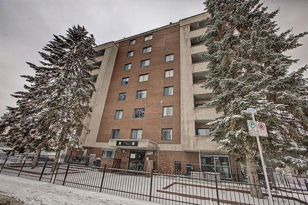 Main Photo: 404 235 15 Avenue SW in Calgary: Beltline Apartment for sale : MLS®# A2027875