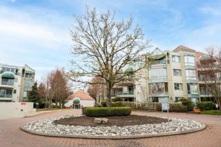 Photo 2: 201 1745 MARTIN Drive in Surrey: Sunnyside Park Surrey Condo for sale in "Southwynd" (South Surrey White Rock)  : MLS®# R2863166