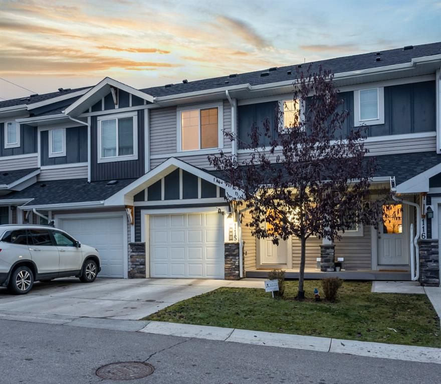 Main Photo: 115 300 Marina Drive: Chestermere Row/Townhouse for sale : MLS®# A1175321