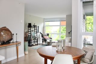 Photo 4: PH2 562 E 7TH Avenue in Vancouver: Mount Pleasant VE Condo for sale in "eight on seven" (Vancouver East)  : MLS®# R2688908