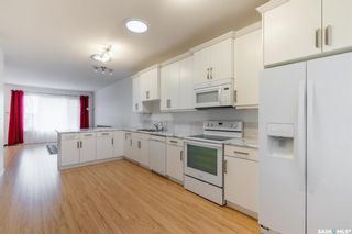 Photo 7: 402 Victoria Avenue in Regina: Broders Annex Residential for sale : MLS®# SK965984