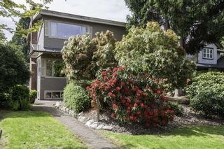 Photo 2: 1652 W 61ST Avenue in Vancouver: South Granville House for sale (Vancouver West)  : MLS®# R2164940